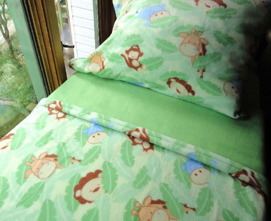 Crib / Toddler Fleece Bedding Set 'monkey Business' For Boys & Girls Fits Crib And Toddler Beds